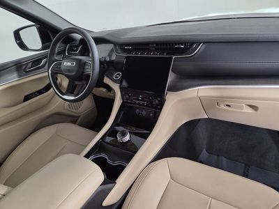 2025 Jeep Grand Cherokee — photo 34 view