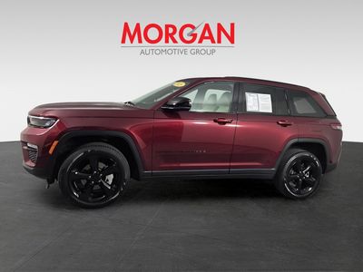 2025 Jeep Grand Cherokee — photo 9 view