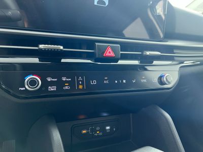 2026 Kia Sportage Hybrid — photo 26 view