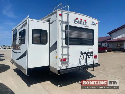 2011 Eagle Super Lite 318RLS — rear three-quarter view