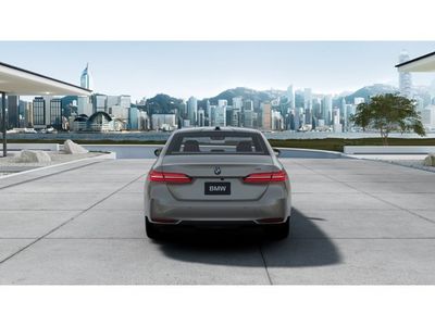 2026 BMW i5 - Photo 5