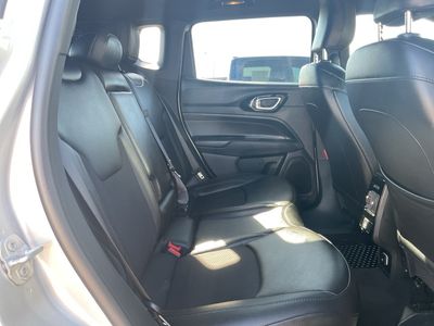 2025 Jeep Compass — photo 18 view