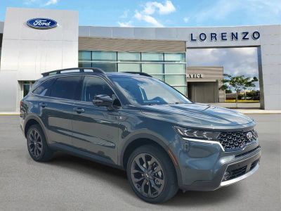 2021 Kia Sorento — rear three-quarter view