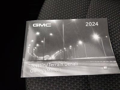 2024 GMC Terrain — photo 18 view