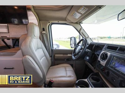 2023 Thor Motor Coach Four Winds — photo 9 view