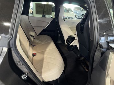 2023 BMW iX — photo 12 view