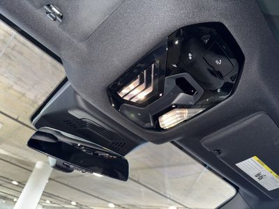 2023 BMW iX — photo 32 view