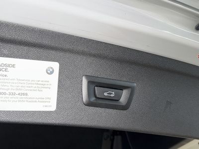 2023 BMW iX — photo 14 view