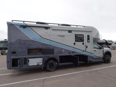 2025 Grand Design LINEAGE - Photo 27