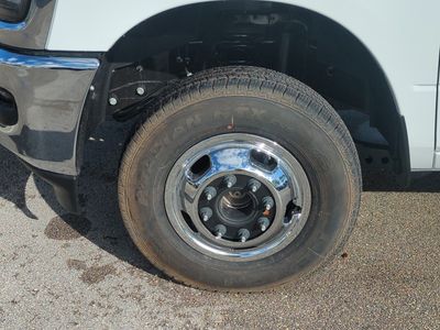 2026 Ram 3500 — photo 11 view