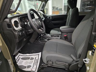 2026 Jeep Wrangler — photo 15 view