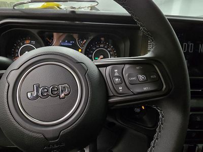 2026 Jeep Wrangler — photo 18 view