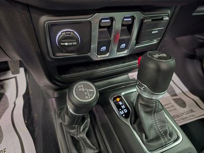 2026 Jeep Wrangler — photo 25 view