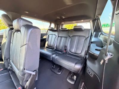 2024 Jeep Wagoneer L - Photo 14