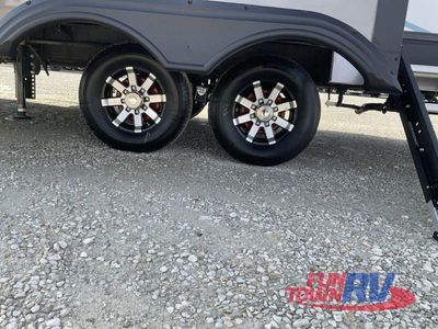 2025 Keystone RV Arcadia — photo 8 view
