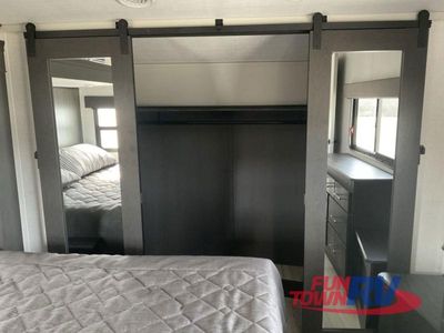 2025 Keystone RV Arcadia — photo 45 view