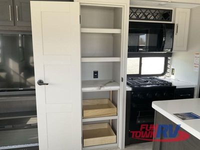 2025 Keystone RV Arcadia — photo 28 view