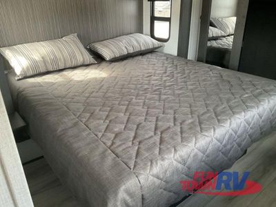 2025 Keystone RV Arcadia — photo 40 view