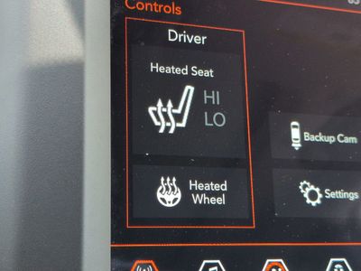 2022 Jeep Cherokee — photo 24 view