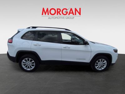 2022 Jeep Cherokee — interior view