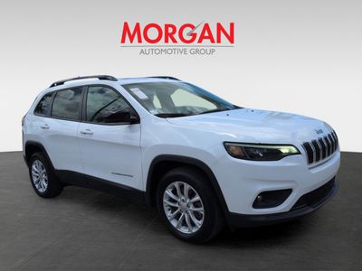 2022 Jeep Cherokee — side profile view