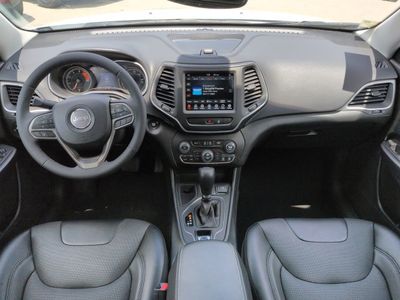 2022 Jeep Cherokee — photo 15 view