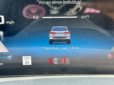 2026 BMW X5 — photo 9 view