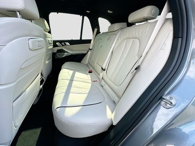 2026 BMW X5 — photo 19 view