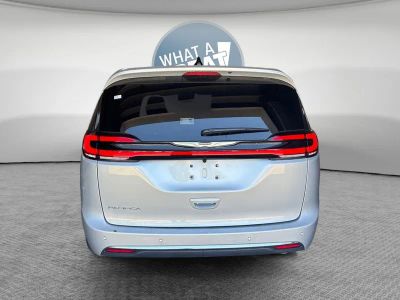 2026 Chrysler Pacifica — detail view