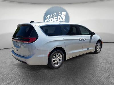 2026 Chrysler Pacifica — rear three-quarter view