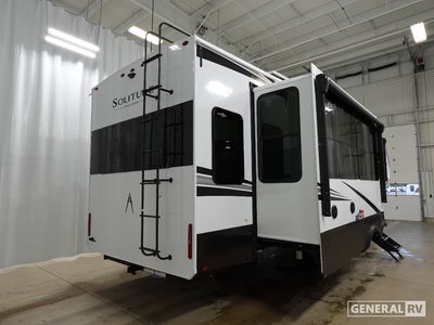 2026 Grand Design Solitude - Photo 4