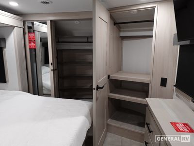 2026 Grand Design Solitude - Photo 10