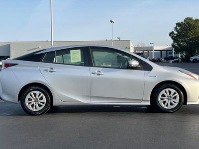2017 Toyota Prius - Photo 6