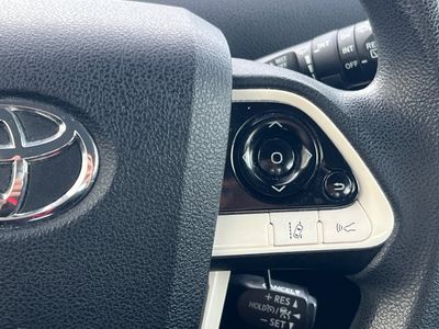 2017 Toyota Prius - Photo 26