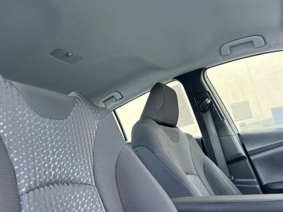 2017 Toyota Prius - Photo 17