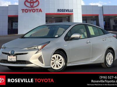2017 Toyota Prius - Photo 1