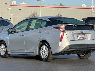 2017 Toyota Prius - Photo 7
