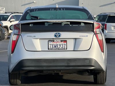 2017 Toyota Prius - Photo 8