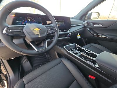 2026 Chevrolet Equinox — photo 12 view