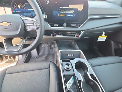 2026 Chevrolet Equinox — photo 7 view