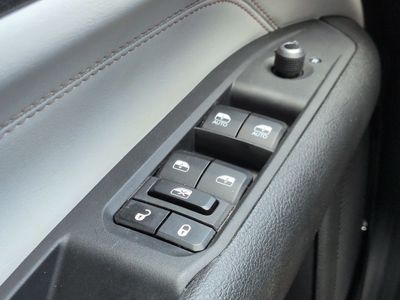 2023 Jeep Compass — photo 25 view