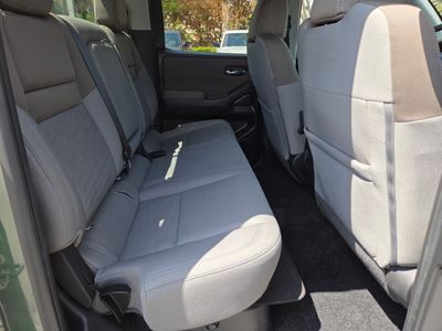 2022 Nissan Frontier — photo 13 view