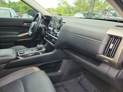 2023 Nissan Pathfinder — photo 35 view