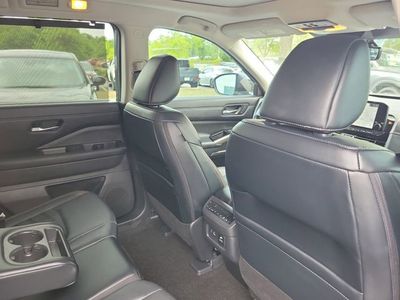 2023 Nissan Pathfinder — photo 32 view