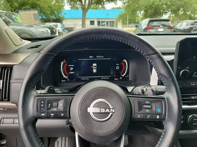 2023 Nissan Pathfinder — photo 18 view