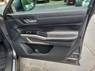 2023 Nissan Pathfinder — photo 38 view