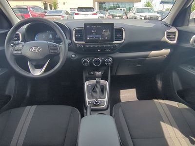 2026 Hyundai VENUE - Photo 17