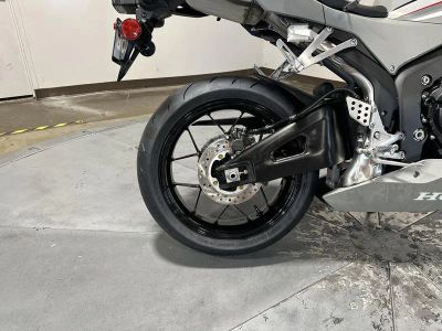 2026 Honda CBR600RR - Photo 18