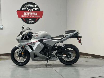 2026 Honda CBR600RR - Photo 9