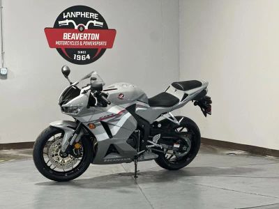 2026 Honda CBR600RR - Photo 8